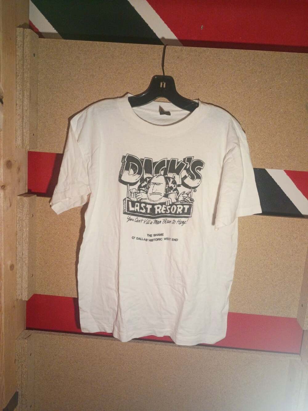 Vintage Anvil Dick's Last Resort T-Shirt Size L White